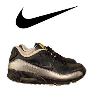 Nike AIr Max 90 - Size 6Y
